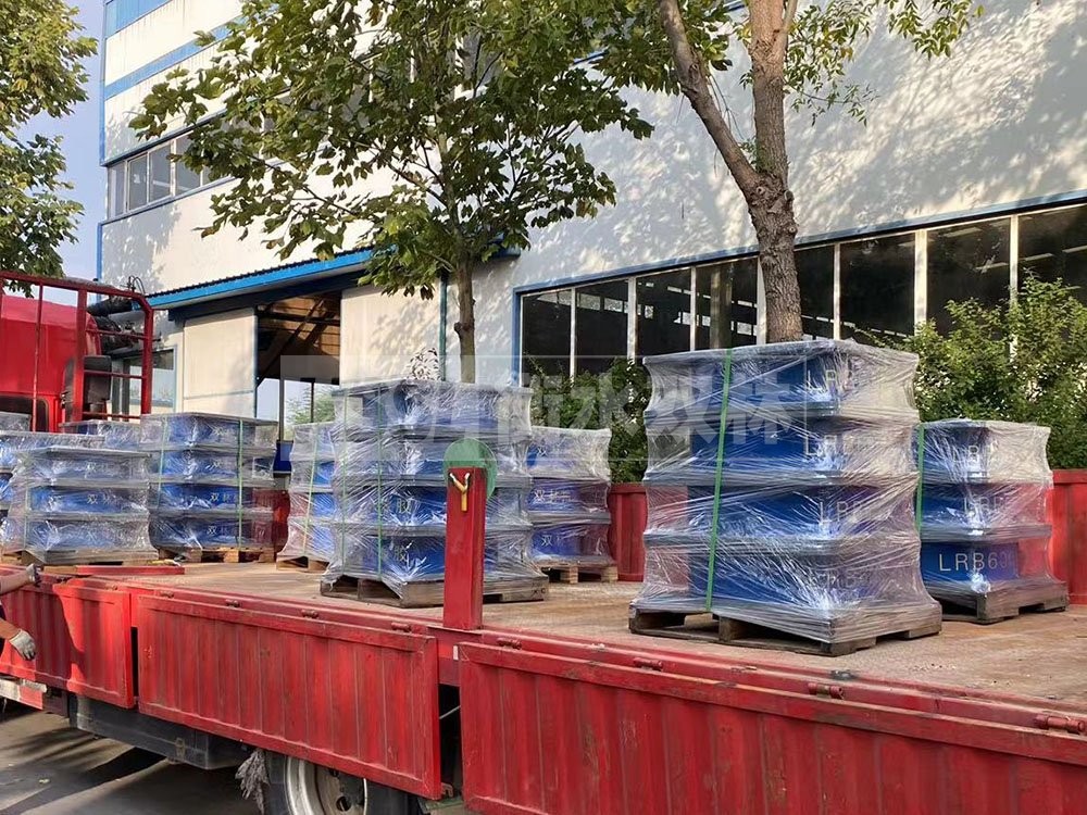 铅芯抗震支座装置